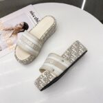 New letter flip flops ins platform sandal - Image 3