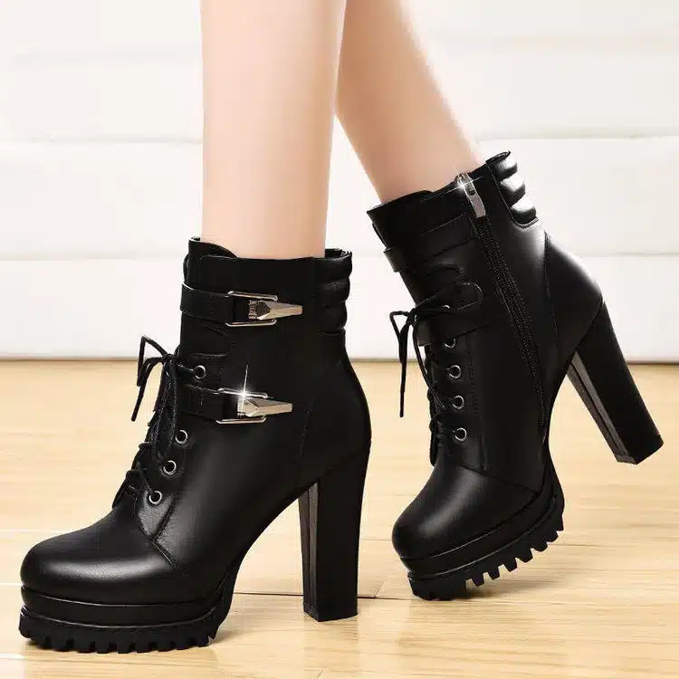 O1CN01VMUmye1rtc1BItNcy_!!2212897335689-0-cib Trendy Martin boots women's thick heel - Image 1