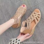 Rhinestone fish mouth medium heel - Image 5