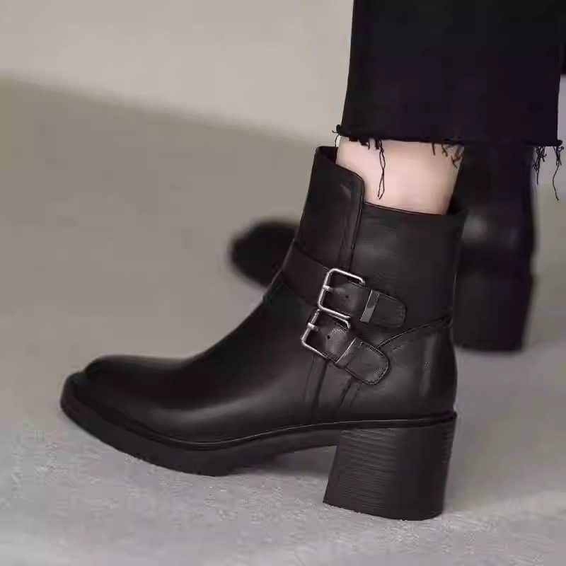 O1CN01Y90VjA1E3c7vYw70Q_!!2215416910296.jpg_q50.jpg_ Martin boots black belt buckle - Image 1