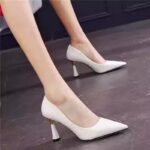 Korean version of pointed small round heel single shoes - Image 3
