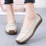 Comfortable women's loafer shoes new design - Image 4