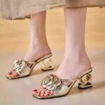 New rhinestone women's high heel sandals with flowers - Image 3