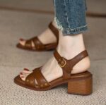 New French Mid-Heel Open-Toe Sandals Women's Back Cross Strap Commuter Thick Heel