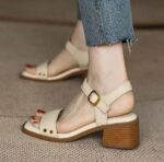 New French Mid-Heel Open-Toe Sandals Women's Back Cross Strap Commuter Thick Heel - Image 2