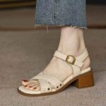 New French Mid-Heel Open-Toe Sandals Women's Back Cross Strap Commuter Thick Heel - Image 4