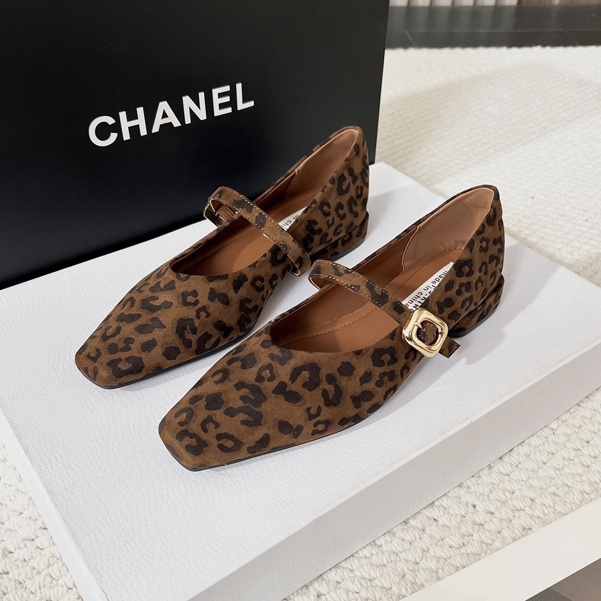 O1CN01GjHfoa1yvAsseoDHl_!!2214660486640-0-cib Luxury stylish women shoes - Image 1